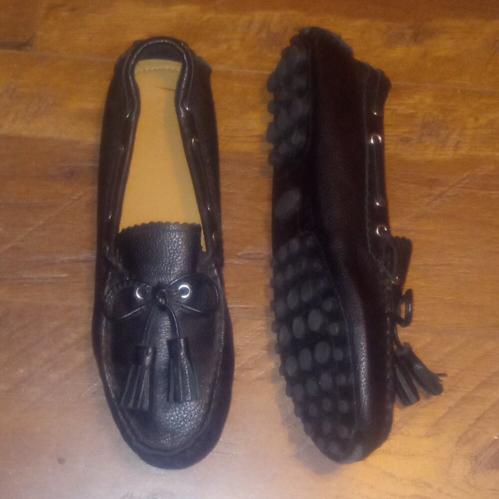 Coach - Women's 7.5 B - Black Leather Driving Loafers Tassel Comfortable Shoes